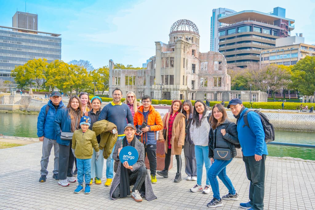Excursión de un día a Hiroshima y Miyajima con el santuario de Itsukushima y ferry