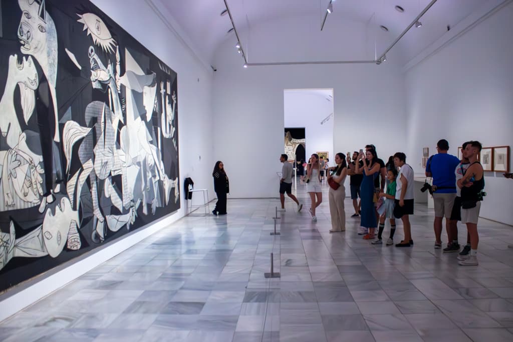 Acceso Rápido al Museo Reina Sofía