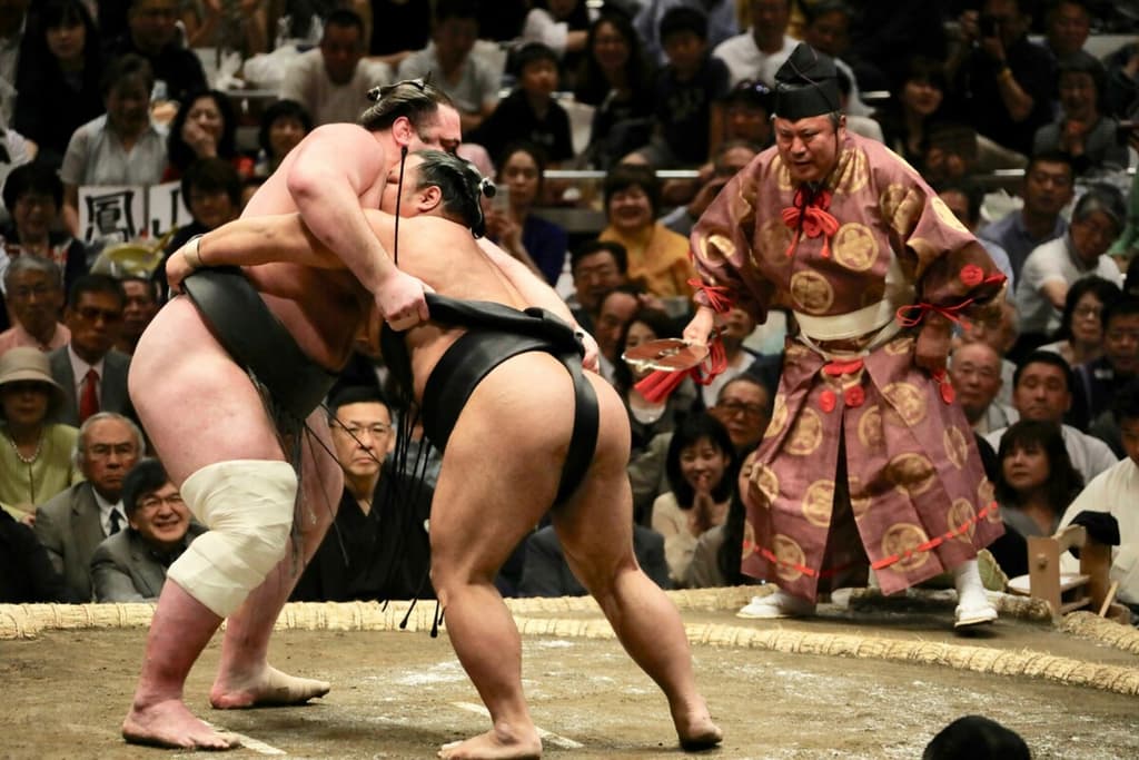 Live Sumo Tournament: Tokyo