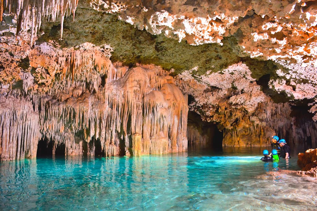 Entrada a Río Secreto Reserva Natural