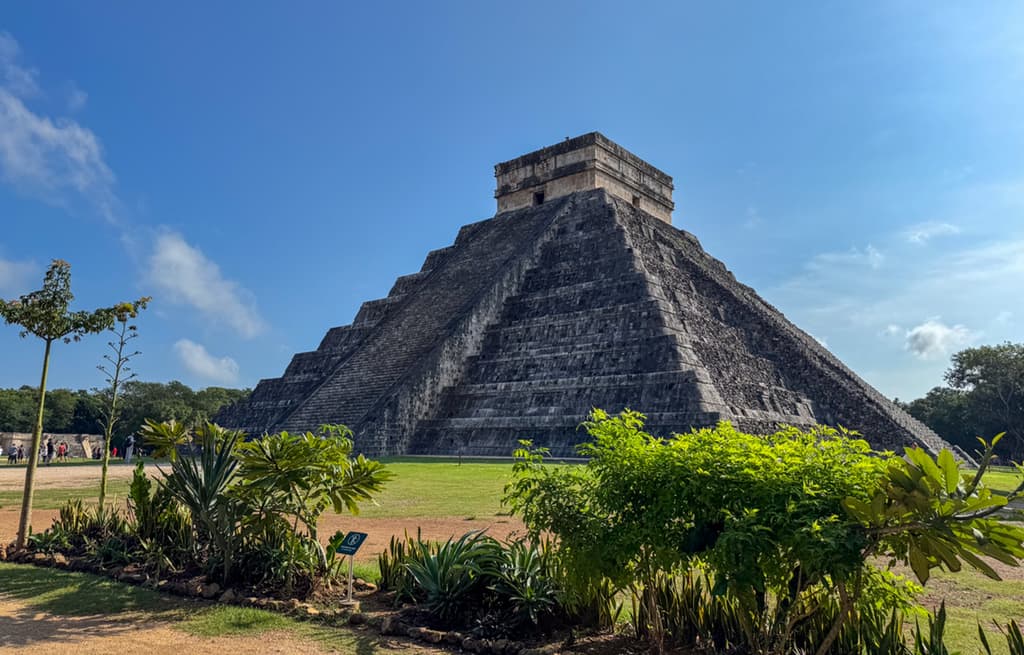 Tour a Chichén Itzá, Ek Balam, nado en cenote y almuerzo buffet