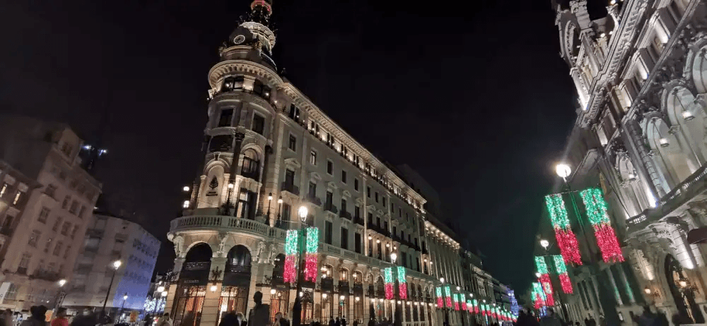 A Christmas Walk to Discover the Secrets of Madrid