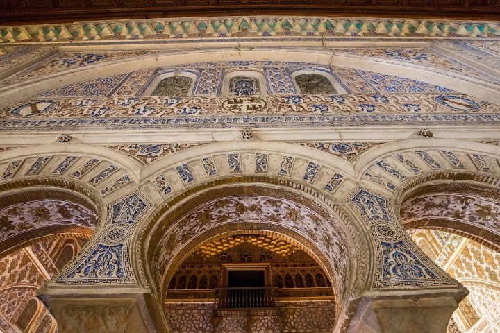 a tall glass building