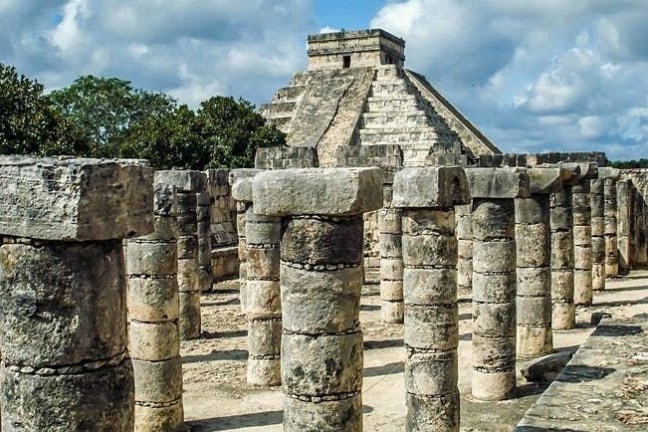 an old stone building