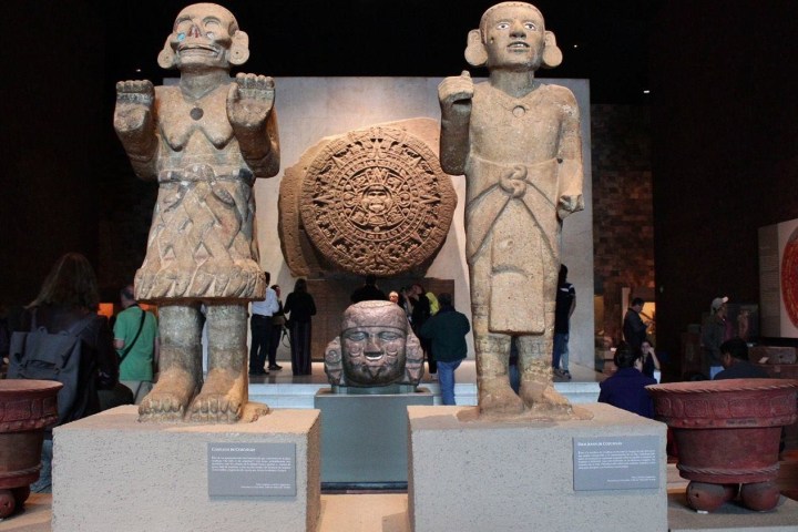 a statue of a person