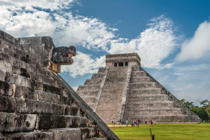 Chichen Itza +Yaxunah unexplore Mayan Ruins