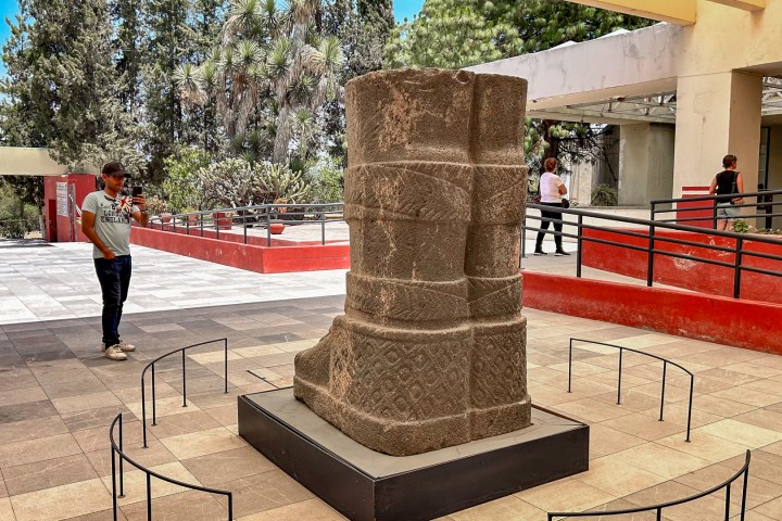 a statue of a person