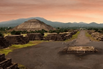 Tour Piramides de Teotihuacan